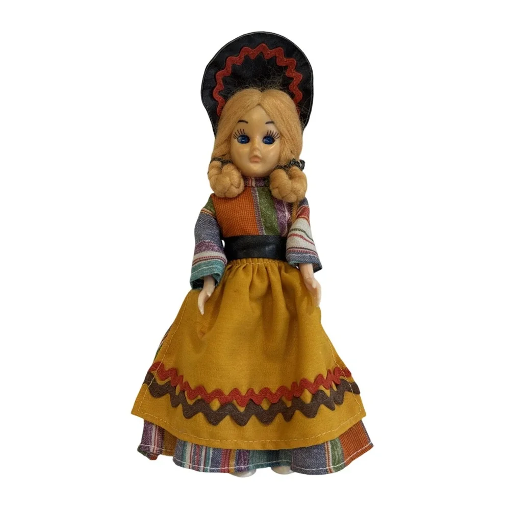 Vintage 8 inch Aron‎ Doll Pioneer Girl Souvenir Dutch Costume Dress Hat